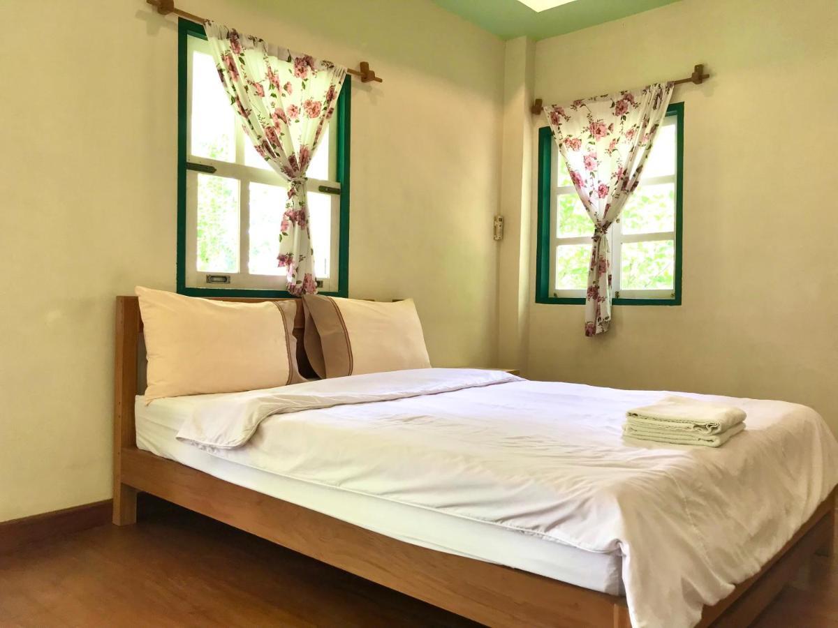 Pai Flora Resort Extérieur photo