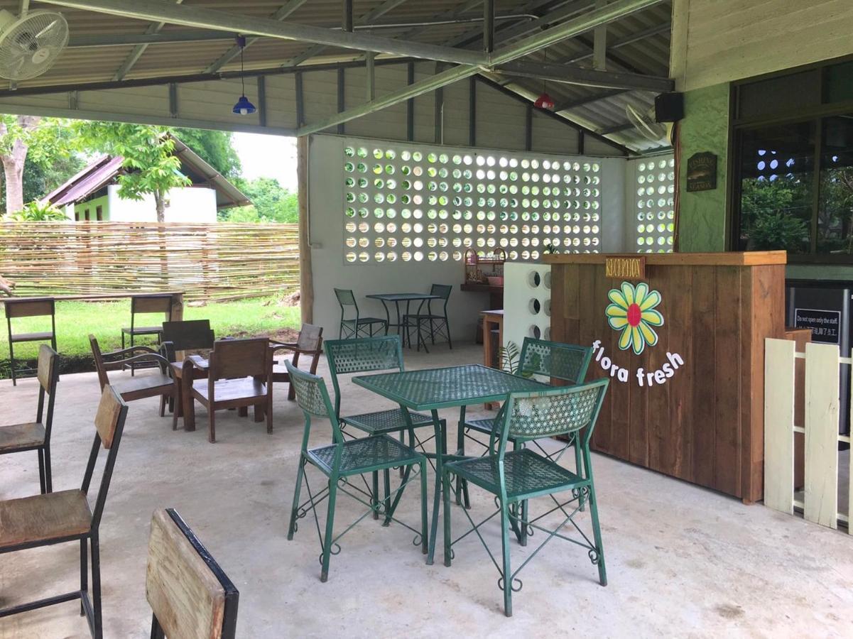 Pai Flora Resort Extérieur photo
