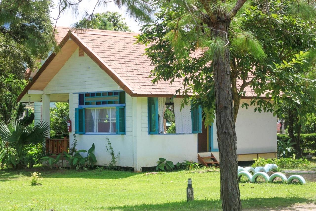 Pai Flora Resort Extérieur photo