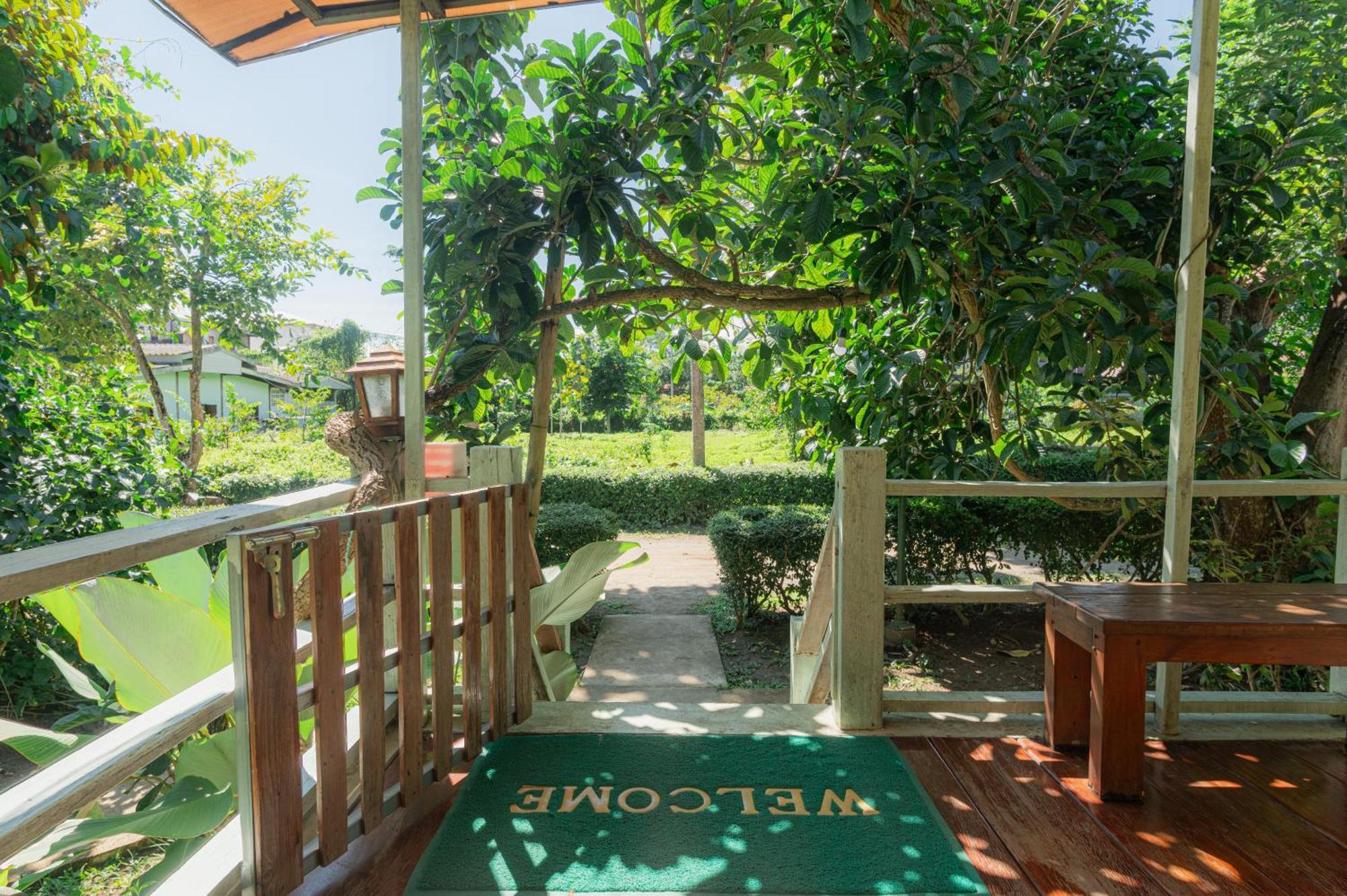 Pai Flora Resort Extérieur photo
